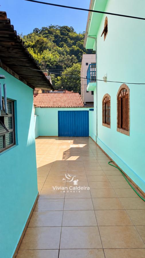 Foto do anúncio: Casa para Venda, Itajubá / MG, bairro Varginha, área total 385 m², área construída 196 m²